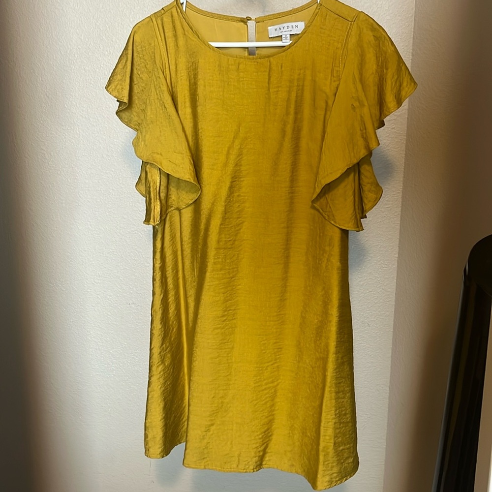 Beautiful mustard yellow dress size M